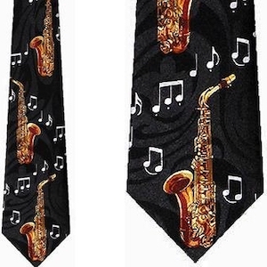 Small Saxes Tie